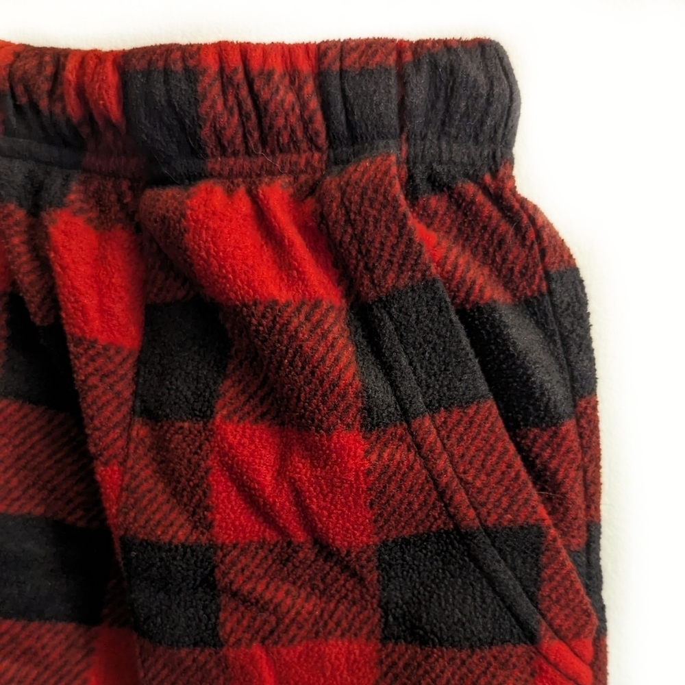 Women's Plush Plaid Flannel Pajama Shorts - Picture 7 of 10